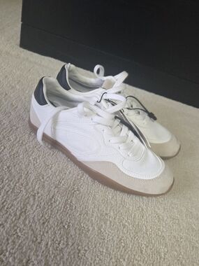 Zara Sneakers